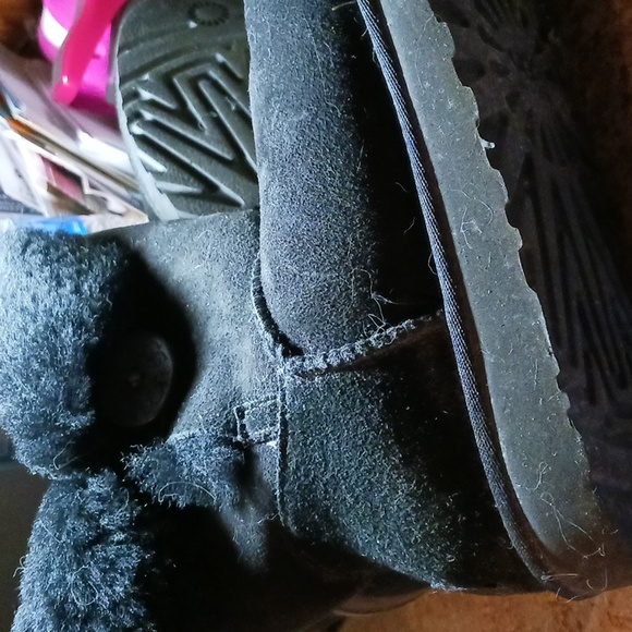 Ugg w Bailey button #5803 black size 8 - Picture 3 of 7
